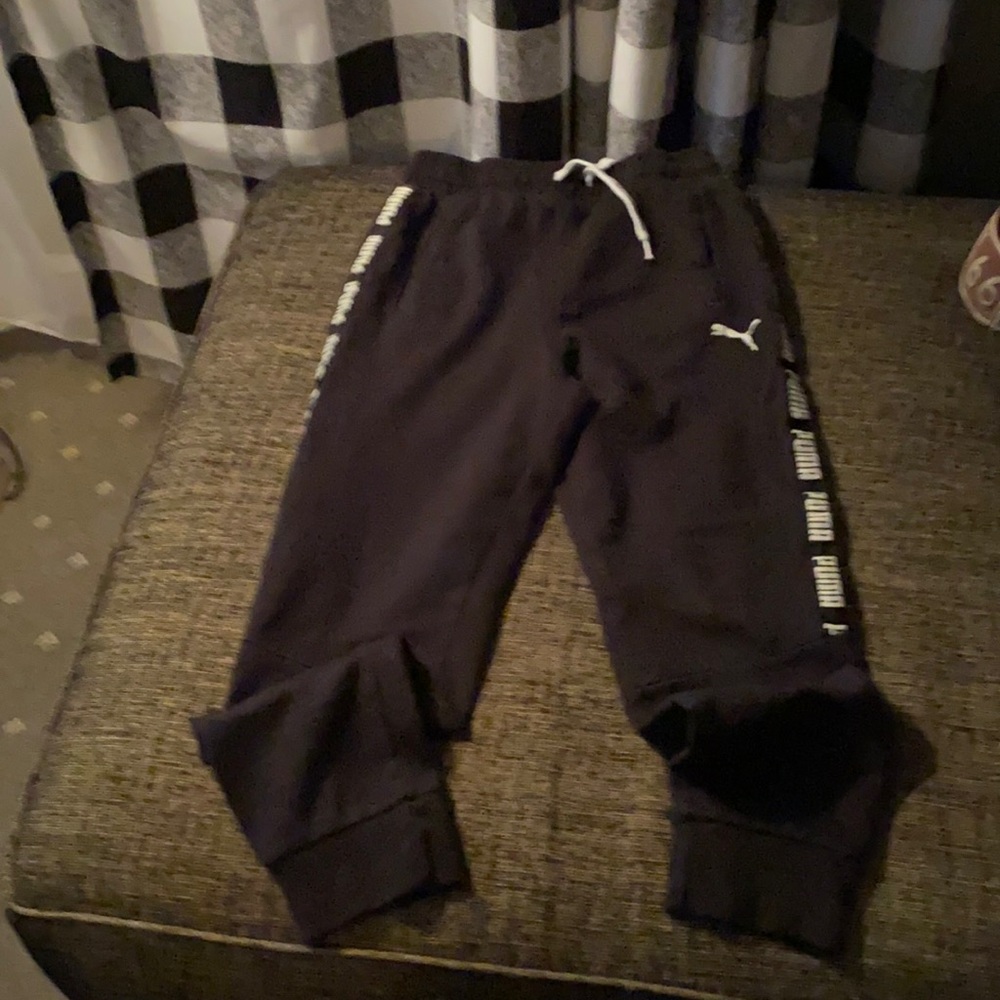 Boys puma joggers medium 10/12